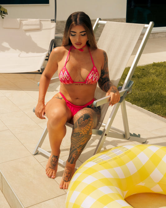 Colorful shades fucsia